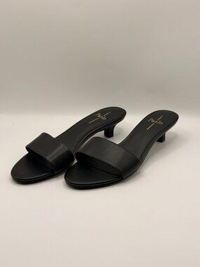 Linea Paolo Women’s Ilia Kitten Black Leather Heel Sandal Sz 7M